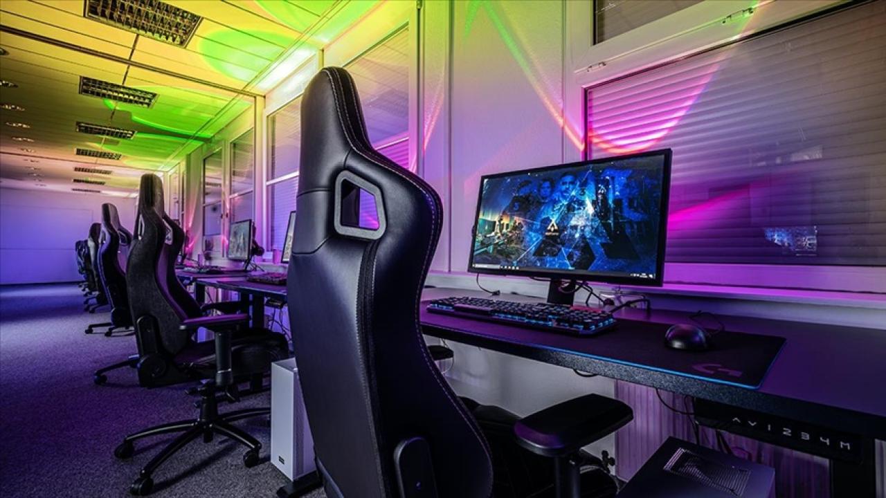 The Impact of Esports on Physical Activity: Can Gaming Make You Move?