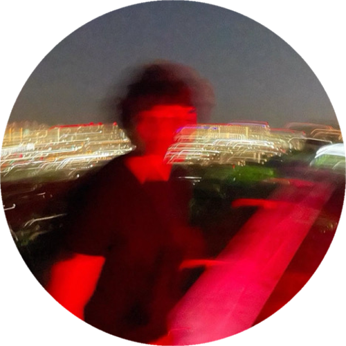 īrį